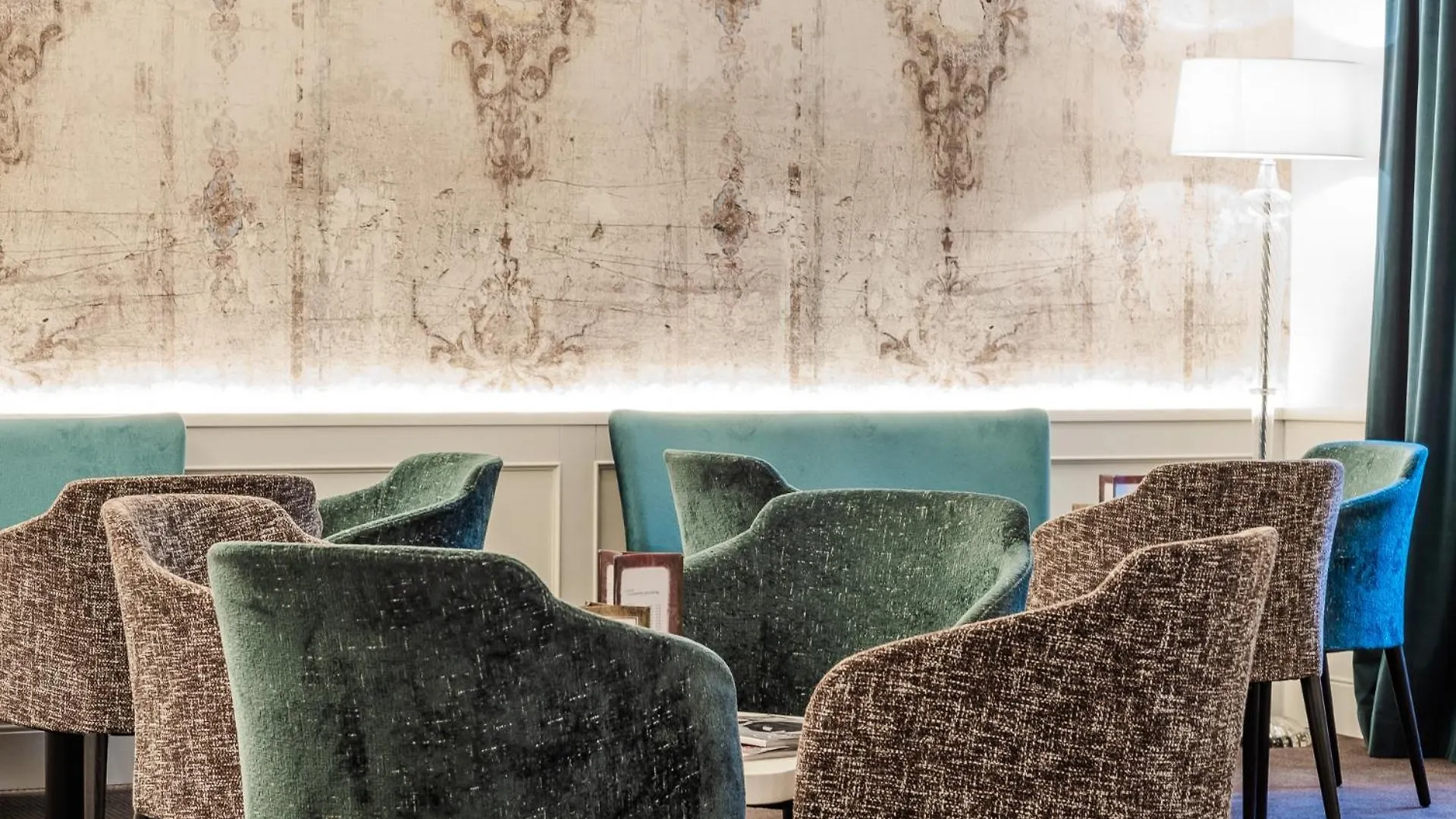 Theater Hotel Salzburg 4*,