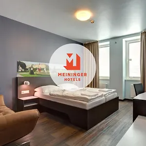 Hotel Meininger Downtown Sissi